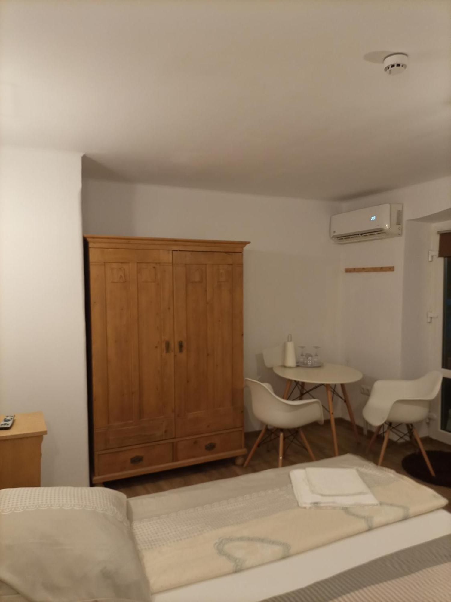 Gloria Apartments Sighişoara Oda fotoğraf